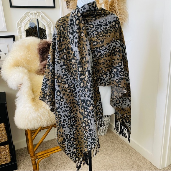 Animal Print Versatile Wear Poncho Cape Cloak O/S - Picture 12 of 13